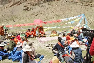http://nithyananda.org/sites/default/files/photo-gallery/IMG_7846_2.JPG