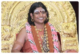 http://nithyananda.org/sites/default/files/photo-gallery/IMG_8084.JPG