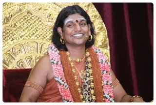 http://nithyananda.org/sites/default/files/photo-gallery/IMG_8123.JPG