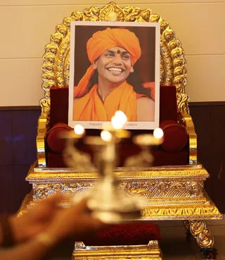 Paduka Puja to Gurumoorthi