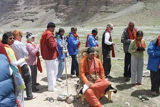 http://nithyananda.org/sites/default/files/photo-gallery/IMG_8398.JPG