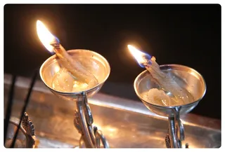 http://nithyananda.org/sites/default/files/photo-gallery/IMG_8480-29-6-13-13.JPG