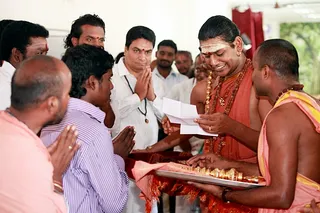 http://nithyananda.org/sites/default/files/photo-gallery/IMG_8627_2.JPG
