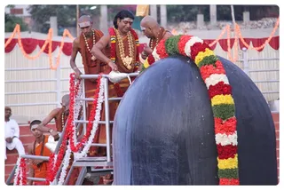 https://nithyananda.org/sites/default/files/photo-gallery/IMG_87061-7-13-8.JPG?1372691843