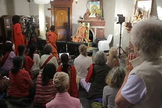 http://nithyananda.org/sites/default/files/photo-gallery/IMG_8742_0.JPG