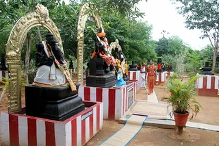 http://nithyananda.org/sites/default/files/photo-gallery/IMG_8808.JPG
