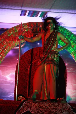 http://nithyananda.org/sites/default/files/photo-gallery/IMG_8848_0.JPG