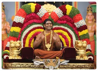 https://nithyananda.org/sites/default/files/photo-gallery/IMG_88521-7-13-6.JPG?1372691843