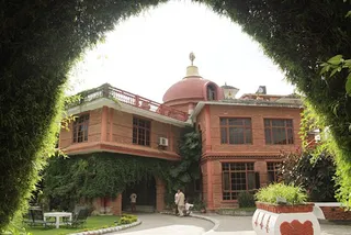 http://nithyananda.org/sites/default/files/photo-gallery/IMG_8913.JPG