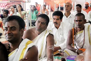 http://nithyananda.org/sites/default/files/photo-gallery/IMG_8923_0.JPG