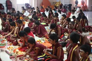 http://nithyananda.org/sites/default/files/photo-gallery/IMG_8970.JPG
