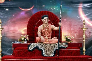 http://nithyananda.org/sites/default/files/photo-gallery/IMG_9035.JPG