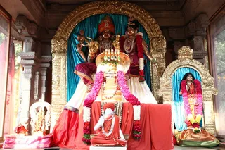 http://nithyananda.org/sites/default/files/photo-gallery/IMG_9035_0.JPG