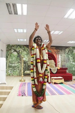 http://nithyananda.org/sites/default/files/photo-gallery/IMG_9105.JPG