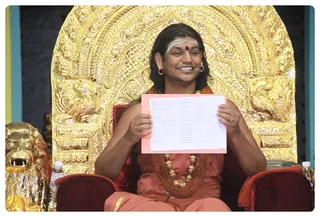 Paramahamsa Nithyananda Releasing The Nithyananda Order which consists of Swamis , Naistika Brahmacharis ,Krama Brahmacharis , and Rishis