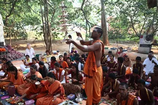 http://nithyananda.org/sites/default/files/photo-gallery/IMG_9309.JPG
