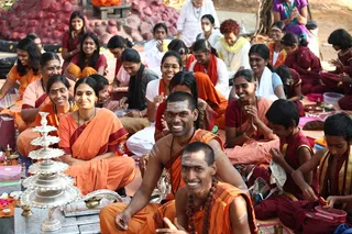 http://nithyananda.org/sites/default/files/photo-gallery/IMG_9344_1.JPG