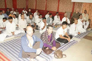 http://nithyananda.org/sites/default/files/photo-gallery/IMG_9464_0.JPG