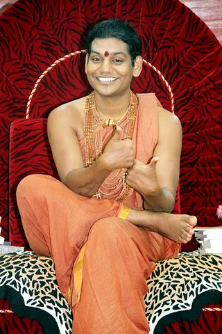 http://nithyananda.org/sites/default/files/photo-gallery/IMG_9536_2.JPG