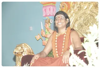 http://nithyananda.org/sites/default/files/photo-gallery/IMG_9543_0.JPG