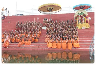 http://nithyananda.org/sites/default/files/photo-gallery/IMG_9596.JPG