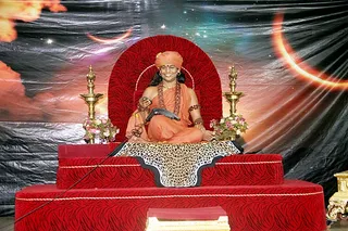http://nithyananda.org/sites/default/files/photo-gallery/IMG_9637_0.JPG