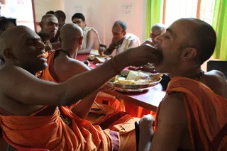 http://nithyananda.org/sites/default/files/photo-gallery/IMG_9731_1.JPG
