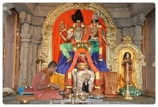 http://nithyananda.org/sites/default/files/photo-gallery/IMG_9792.JPG