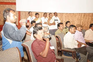 http://nithyananda.org/sites/default/files/photo-gallery/IMG_9837.JPG
