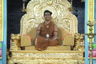 http://nithyananda.org/sites/default/files/photo-gallery/IMG_9850.JPG