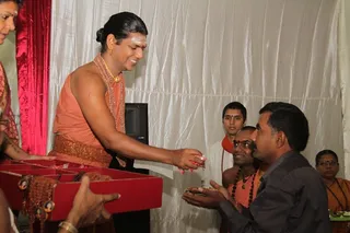 http://nithyananda.org/sites/default/files/photo-gallery/IMG_9881_0.JPG