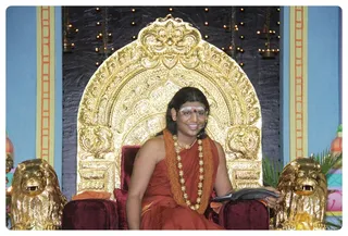 http://nithyananda.org/sites/default/files/photo-gallery/IMG_9925_0.JPG