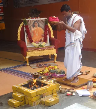 http://nithyananda.org/sites/default/files/photo-gallery/Kalyanaotsavam1_0.jpg