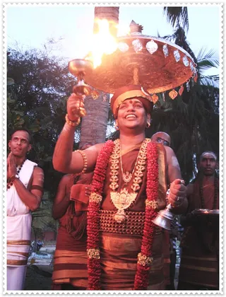 https://www.nithyananda.org/sites/default/files/photo-gallery/Karthigai%20deepam-17-11-13-1%20%282%29.JPG