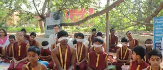 Gurukul students Meditating During morning satsang