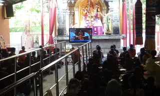 http://nithyananda.org/sites/default/files/photo-gallery/Meditation_1.jpg
