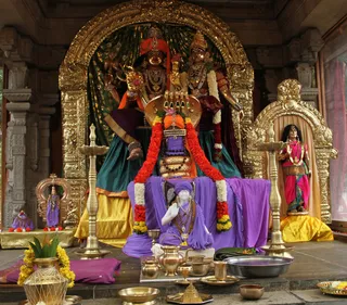 http://nithyananda.org/sites/default/files/photo-gallery/N3_1.jpg