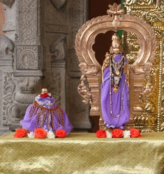 http://nithyananda.org/sites/default/files/photo-gallery/N4_0.jpg