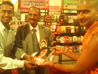 Well known poet in Kannada Nissar Ahmed visited our stall in Bangalore Book Fair
