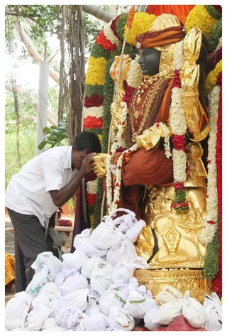 http://nithyananda.org/sites/default/files/photo-gallery/Nithyananda_Swami%20%2815%29_0.JPG