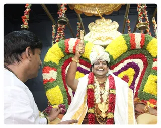 http://nithyananda.org/sites/default/files/photo-gallery/Nithyananda_Swami%20%286%29_0.JPG