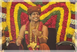 https://www.nithyananda.org/sites/default/files/photo-gallery/Nithyananda_Swami-1-9-13%20%2836%29.JPG