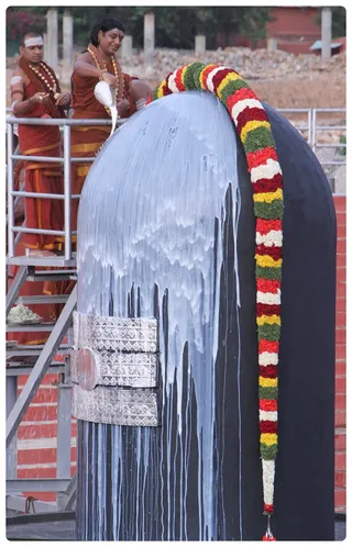 http://nithyananda.org/sites/default/files/photo-gallery/Nithyananda_Swami-10-6-13-5.JPG