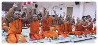 https://nithyananda.org/sites/default/files/photo-gallery/Nithyananda_Swami-10-8-13%20%283%29_0.JPG?1376122246