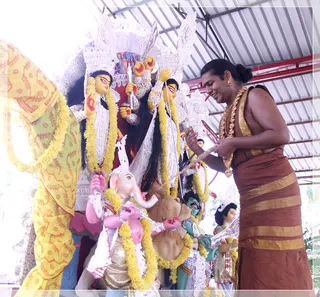 https://www.nithyananda.org/sites/default/files/photo-gallery/Nithyananda_Swami-11-10-13-2%20%283%29.jpg