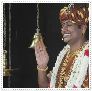 https://www.nithyananda.org/sites/default/files/photo-gallery/Nithyananda_Swami-11-11-13%20%2819%29.JPG