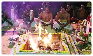 http://nithyananda.org/sites/default/files/photo-gallery/Nithyananda_Swami-11-6-13-4_0.JPG