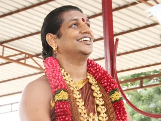 https://www.nithyananda.org/sites/default/files/photo-gallery/Nithyananda_Swami-14-10-13-Darpan%20%282%29_1.JPG