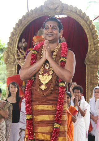 https://www.nithyananda.org/sites/default/files/photo-gallery/Nithyananda_Swami-14-10-13-Darpan%20%288%29_1.JPG
