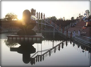 https://www.nithyananda.org/sites/default/files/photo-gallery/Nithyananda_Swami-15-10-13%20%2812%29.JPG